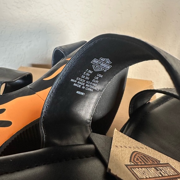 NWT Y2K Harley Davidson Black and Orange Flame Wedge Sandals - Picture 6 of 8